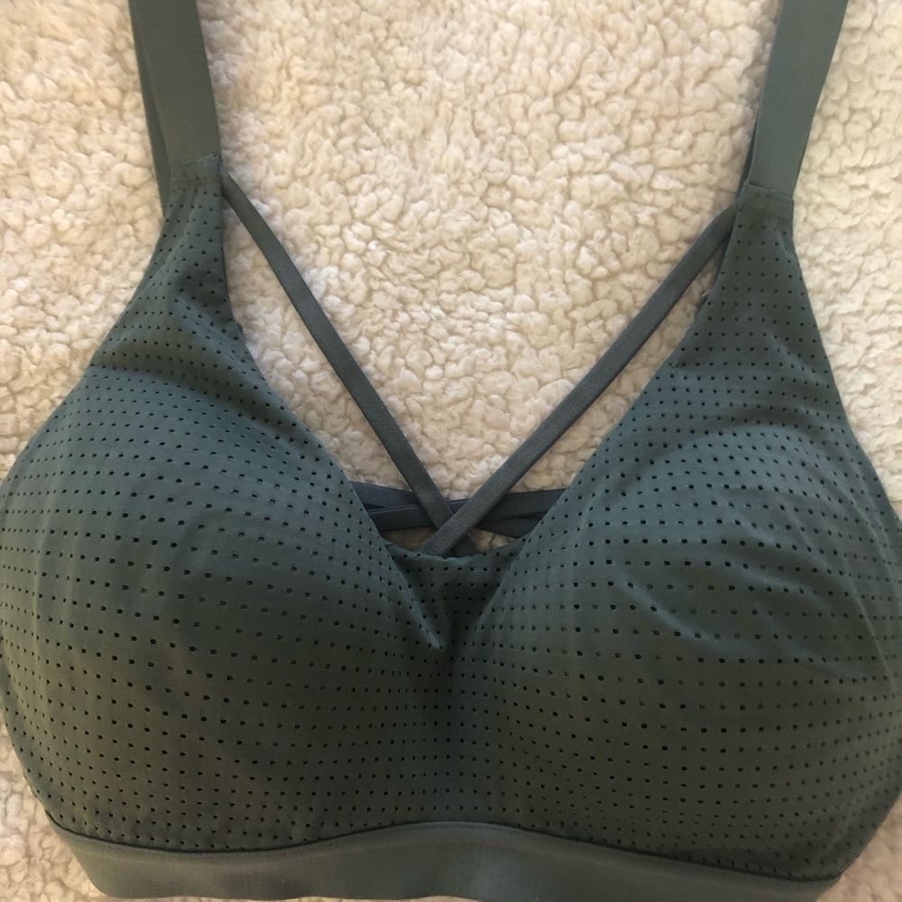 Victoria Sport bra size 32DD